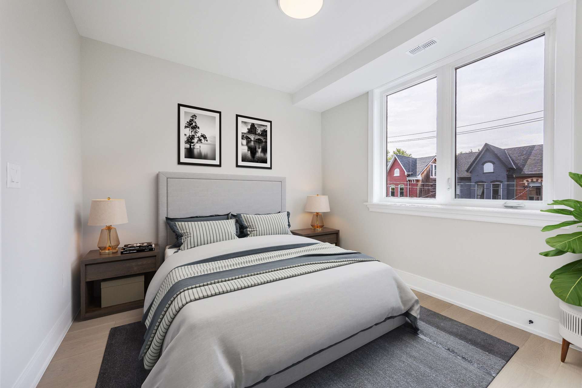 Spacious Luxury 3Bedrooms Queen West